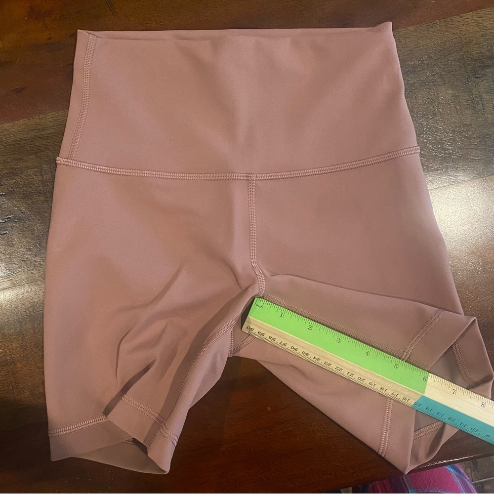 Lululemon Wunder Train 6” Short